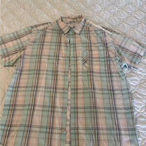 Columbia Men's Green Plaid Button Down Shirt
